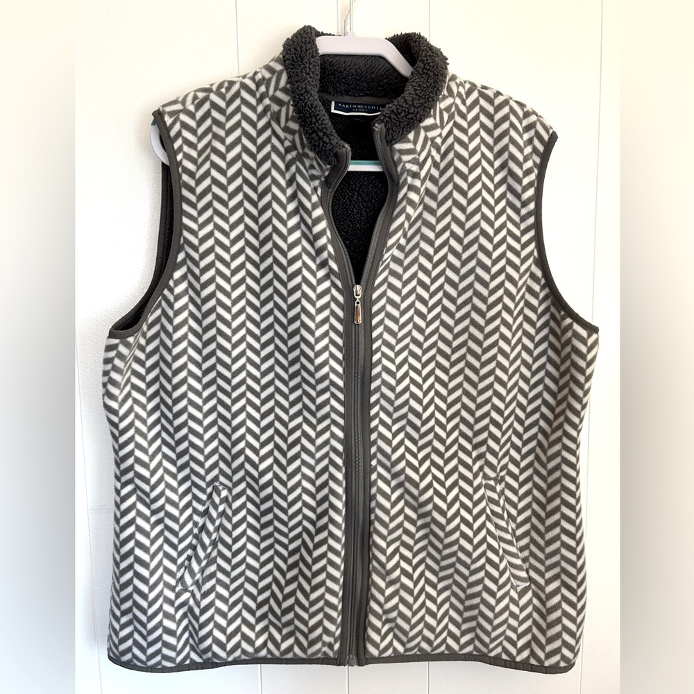 Karen Scott Sport Fleece Vest